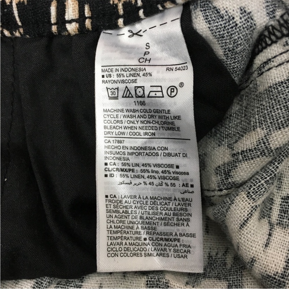 OLD NAVY Linen Blend Shorts Pull On Drawstring Ikat Print Neutral Size Small NWT - Picture 7 of 9